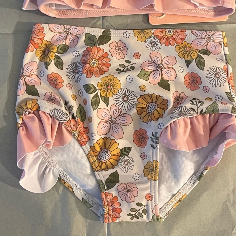 NEW! Pink Ruffle Two-Piece Floral Girls Swimsuit - Picture 3 of 4